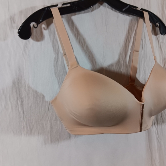 34D Maidenform One Fabulous Fit 2.0 Wireless Womens Bra DM7546 Nude - Picture 4 of 8